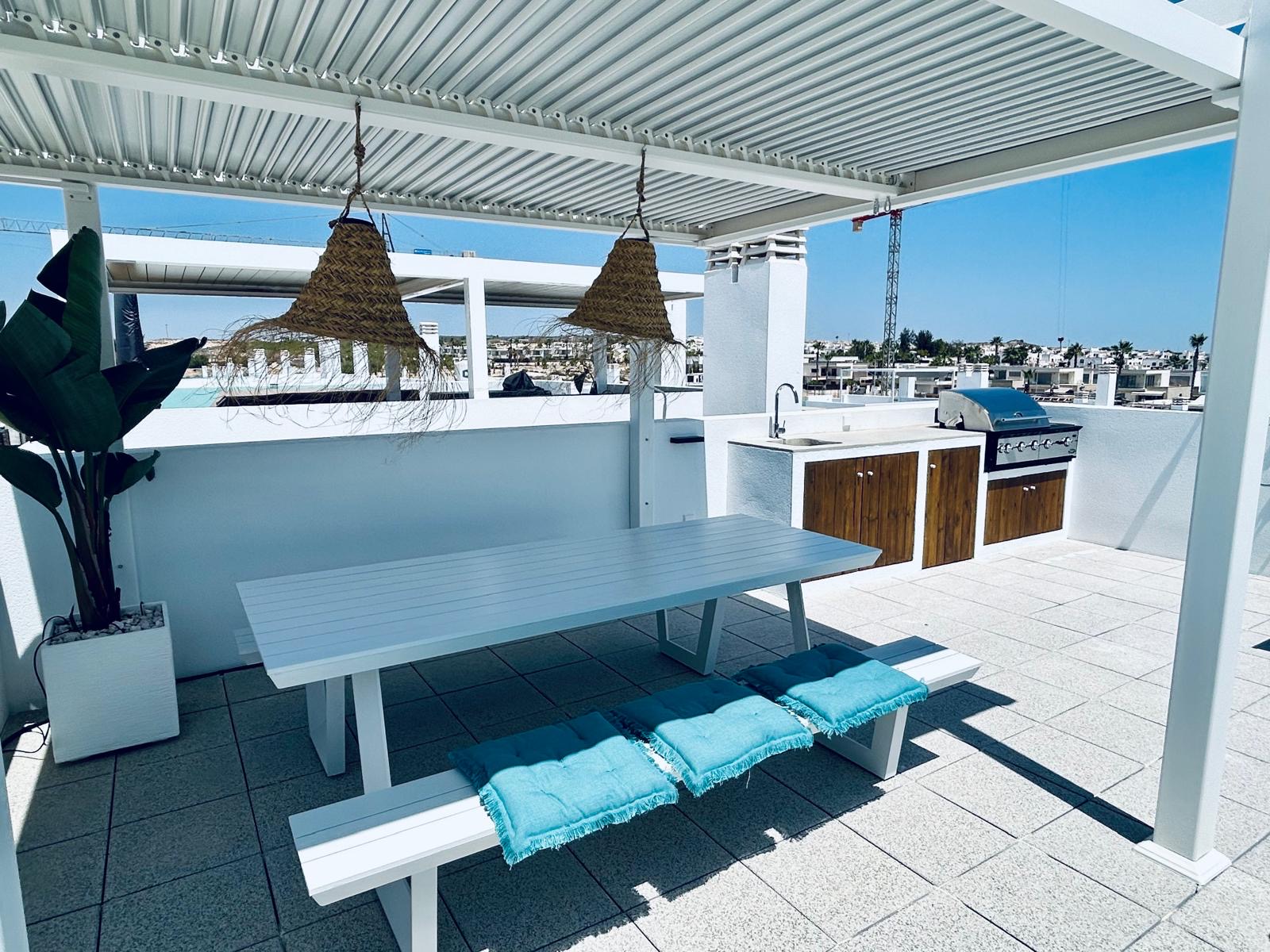 Solarium dinerruimte met pergola